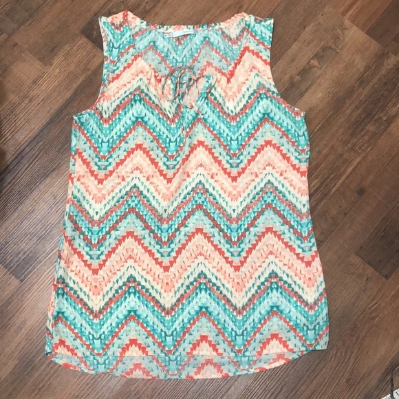 Maurice’s tank top - Picture 1 of 7